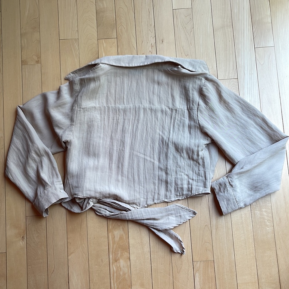 Petal & Pup Beige Tie Crop Top- Size 6/Small - Picture 7 of 10